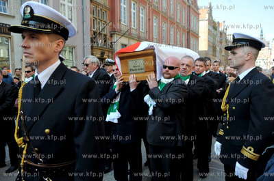 Pomorze zegna Macieja Plazynskiego, ktory zginal tragicznie...