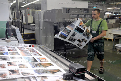 W drukarni POZKAL w Inowroclawiu rozpoczal sie druk...