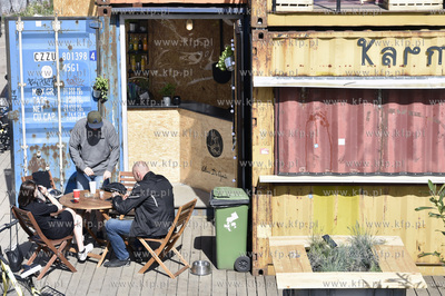 Teren byłej Stoczni Gdańskiej. 100cznia to kulturalno-gastronomiczne...
