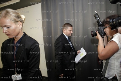 Gdansk. Konferencja prasowa prezesa Amber Gold Marcina...