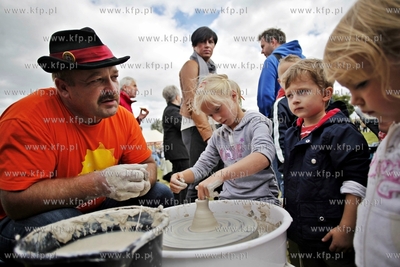 Bielkowko. Bielkowskie Kozlaki czyli  swieto tradycyjnych...