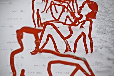 Sopot. Stojaki na rowery w okolicy molo.
21.02.2013
fot....