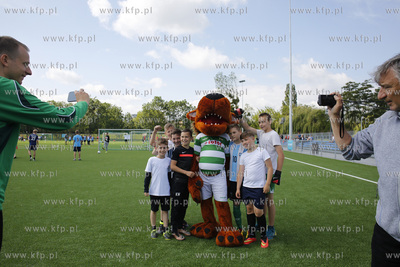 Gdansk Zaspa. Pilkarski turniej dzikich druzyn Do przerwy...