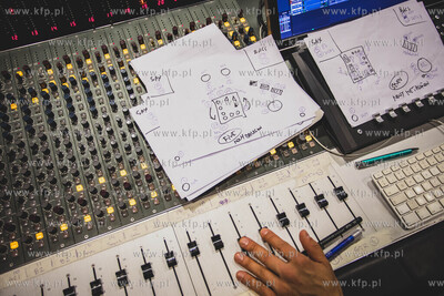 Zespół Remont Pomp wraz Mikołajem Trzaską i Adamem...