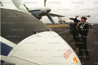 Uroczyste przekazanie 4 samolotow AN28 BRYZA i smiglowca...