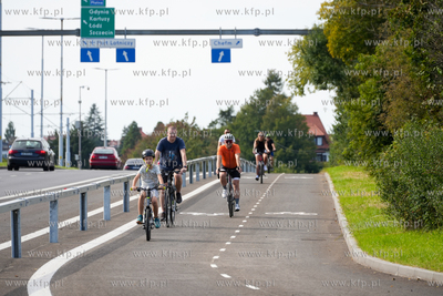 Przejazd rowerowy związany z otwarciem Ekostrady wzdłuż...