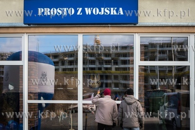 Otwarcie sklepu  Agencij Mienia Wojskowego w Gdyni....