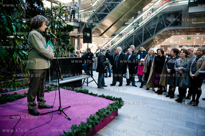 Gdansk. Centrum Handlowe Manhattan. Premiera i promocja...