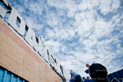 Gdansk. Brama Historyczna nr 2 Stoczni Gdanskiej. Stoczniowy...