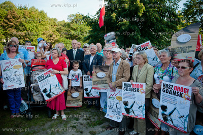 Gdansk. Transmitowany na zywo program interwencyjny...