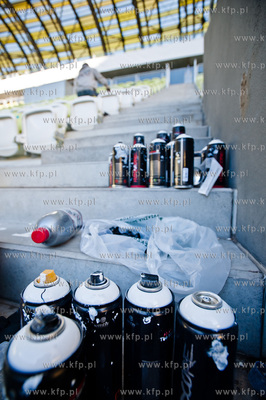 Gdansk. Stadion PGE Arena. Malowanie napisu Lechia...