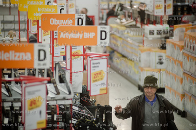 Gdansk. Morski Park Handlowy. Nowo otwarty szwedzki...