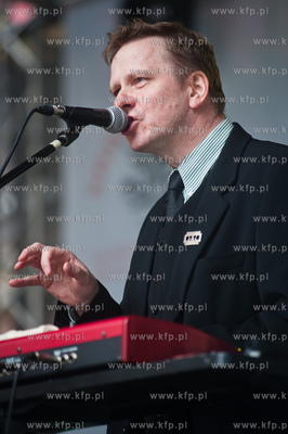 Gdansk. Scena na Dlugim Targu. Wystep kabaretu OT.TO...