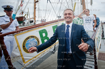 Gdynia. Wizyta prezydenta miasta Gdyni Wojciecha Szczurka...