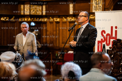 Gdansk. Dwor Artusa. Uroczystosc wreczenia Nagrod Prezydenta...