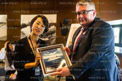 Gdansk. Europejskie Centrum Solidarnosci. Spotkanie...