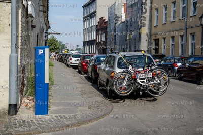Gdansk. Ul Grodzka. Wprowadzona strefa platnego parkowania.
03.08.2015
fot....