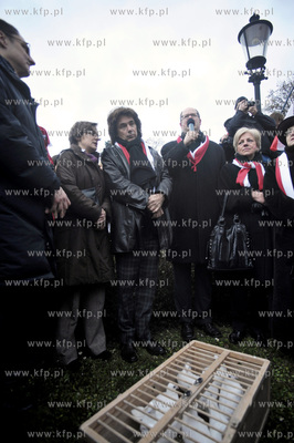 Wielka parada Niepodleglosci w Gdansku. Wsrod uczestnikow...