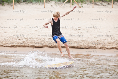 Gdansk Jelitkowo Nz zawody II edycji Polish Skimboarding...