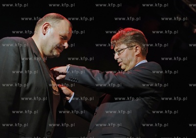 Klub Ucho w Gdyni. Nadanie odznaki honorowej Zasluzony...