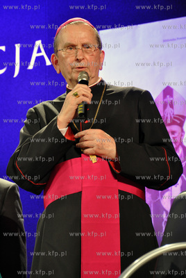 Arcybiskup gnieźnieński Hanryk Józef Muszyński...