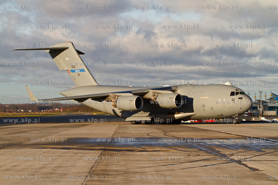 Na gdanskim lotnisku wyladowal Boeing C 17 Globemaster...