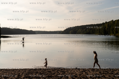 Ostatnie dni wakacji nad jeziorem Wygonin. 01.09.2024....