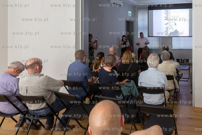 Wykład dr hab. Radosława Biskupa, pracownika naukowego...