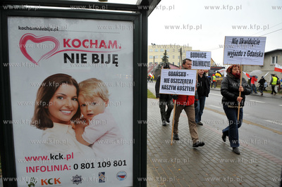Gdansk Rebiechowo. Protest mieszkancow Banina i gminy...