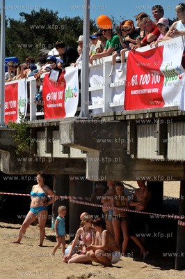 Akcja Zdrowe Wakacje. Pokaz wspoldzialania słuzb ratowniczych...