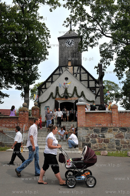 Pielgrzymka i odpust Matki Boskiej Krolowej Kaszub...