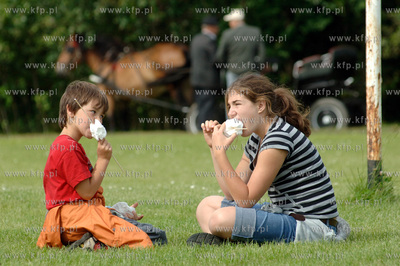 V Mistrzostwa w Zazywaniu Tabaki w Chmielnie na Kaszubach....