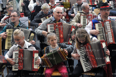 Sierakowice na Kaszubach. Dzien Jednosci Kaszubow....
