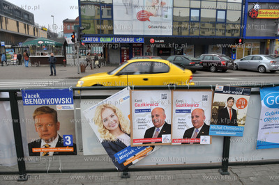 Gdansk Wrzeszcz. Kampania wyborcza do samorzadow. Plakaty...