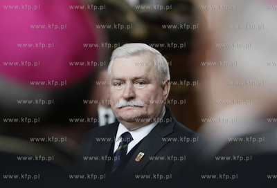 Gdansk. W Dworze Artusa zostala wystawiona ksiega Kondolencyjna....