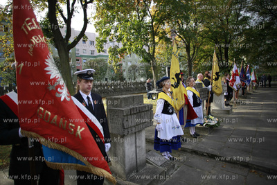 Gdańsk Zaspa. Cmentarz.  Uroczyśtosci z okazji obchodów...