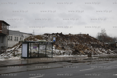 Wycinka drzew pod budowe trasy Pomorskiej Kolei Metropolitalnej...