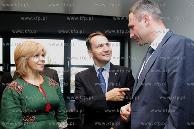 Spotkanie marszalka sejmu Radoslawa Sikorskiego z liderami...