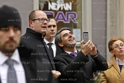 Prezydent Bulgarii Rosen Plewnelijew zlozyl wizyte...