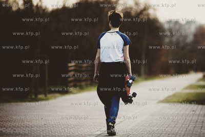 Gdańsk Brzeźno. Alejka z Zaspy na molo. Drugi dzień...