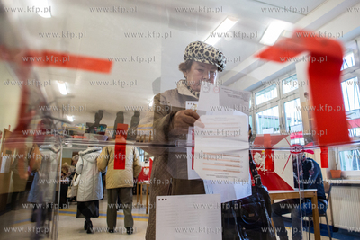 Sopot. Szkoła podstawowa nr. 8. Wybory samorządowe....