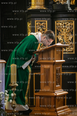 Ojciec Michał Osek przez kolejne trzy lata będzie...