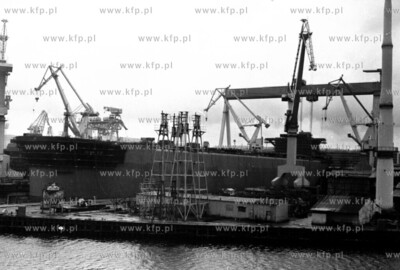 Stocznia Gdynska. 09.92 Fot.Maciej Kosycarz / KFP ZAKAZ...