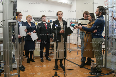 Zespół Szkół Łączności w Gdańsku.  Konferencja...