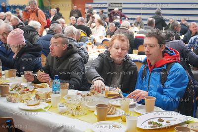 Sopot. Hala 100-lecia. Śniadanie wielkanocne dla potrzebujących...