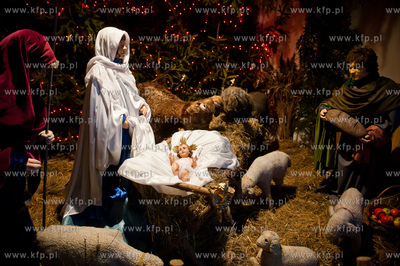 Gdansk. Tradycyjna szopka bozonarodzeniowa w Bazylice...