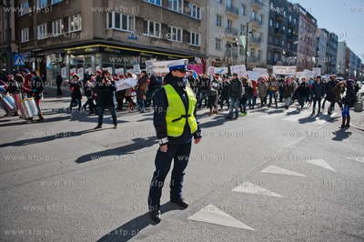 Gdynia. Trójmiejska Manifa 2012. Marsz zorganizowany...