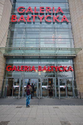 Gdansk. Wrzeszcz. Centrum handlowe Galeria Baltycka.
11.04.2013
fot....