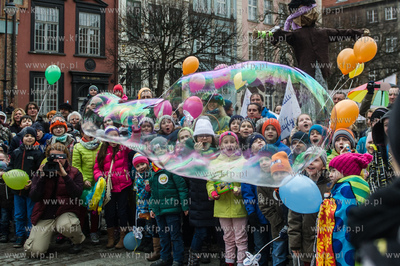 Gdansk. Wspolny przemarsz pod haslem Radoscia powitaj...