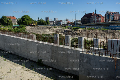 Gdansk. Teren budowy kompleksu handlowo-uslugowego...